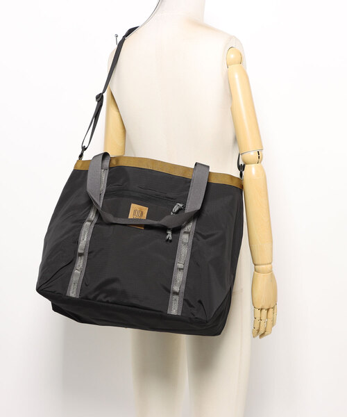 TOPO DESIGNS(トポデザインズ)の「men's FUDGE 掲載モデル【TOPO DESIGNS】MOUNTAIN UTILITY TOTE(トートバッグ・レディース・グレー系/ブルー/ブラック/ブラック系・ONE SIZE)」の21枚目の写真