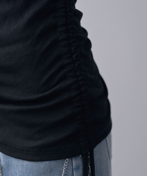 Diable baiser（ディアブルベーゼ）の「フードヘンリーネック脇シャーリングデザイン長袖リブカットソー（Tシャツ/カットソー・レディース・ブラック・M-L）」の18枚目の写真