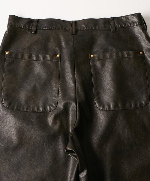 WHO'S WHO gallery(フーズフーギャラリー)の「レザーダブルニーハーフパンツ(その他パンツ・メンズ・ブラック・FREE)」の7枚目の写真