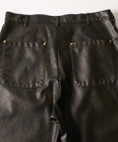 WHO'S WHO gallery(フーズフーギャラリー)の「レザーダブルニーハーフパンツ(その他パンツ・メンズ・ブラック・FREE)」の8枚目の写真