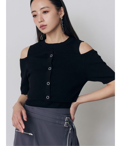 MURUA（ムルーア）の「オフショルカーデドッキングニット（ニット/セーター・レディース・レッド/グレー/ブラック/アイボリー・FREE）」の2枚目の写真