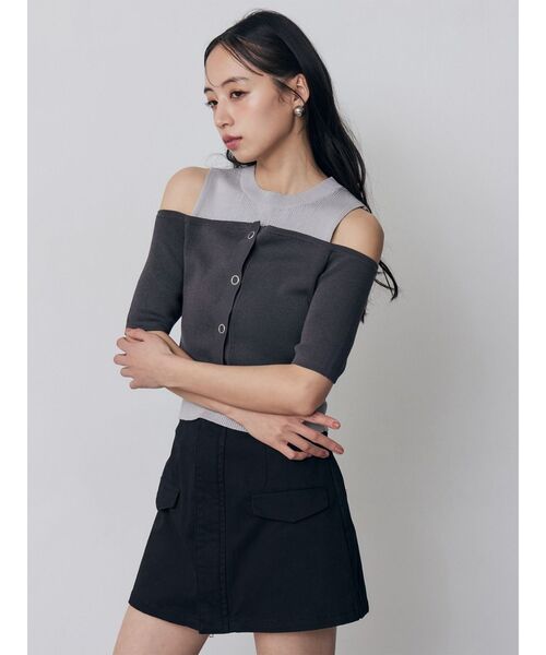 MURUA(ムルーア)の「オフショルカーデドッキングニット 夏服(ニット/セーター・レディース・レッド/グレー/ブラック/アイボリー・FREE)」の13枚目の写真