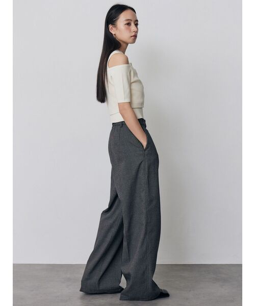 MURUA（ムルーア）の「オフショルカーデドッキングニット（ニット/セーター・レディース・レッド/グレー/ブラック/アイボリー・FREE）」の8枚目の写真