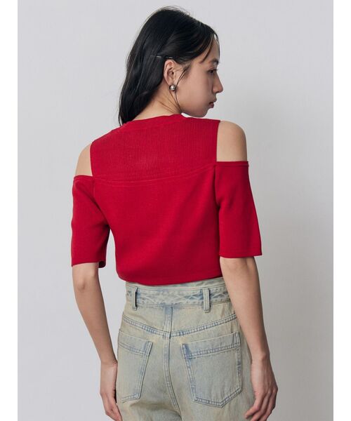 MURUA（ムルーア）の「オフショルカーデドッキングニット（ニット/セーター・レディース・レッド/グレー/ブラック/アイボリー・FREE）」の6枚目の写真