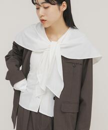 KBF（ケイビーエフ）の「ラッフルBIGカラーブラウス（シャツ/ブラウス）」