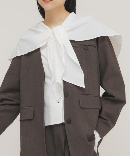 KBF（ケイビーエフ）の「ラッフルBIGカラーブラウス（シャツ/ブラウス・レディース・ブラック/オフホワイト・ONE）」の3枚目の写真