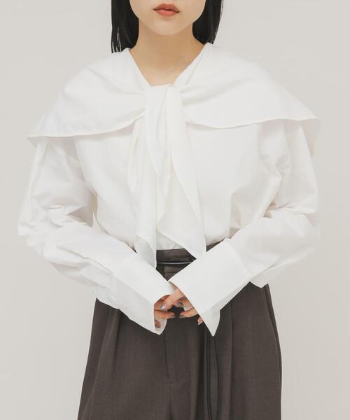 KBF（ケイビーエフ）の「ラッフルBIGカラーブラウス（シャツ/ブラウス・レディース・ブラック/オフホワイト・ONE）」の7枚目の写真