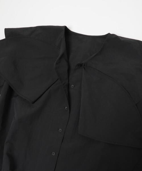 KBF（ケイビーエフ）の「ラッフルBIGカラーブラウス（シャツ/ブラウス・レディース・ブラック/オフホワイト・ONE）」の18枚目の写真