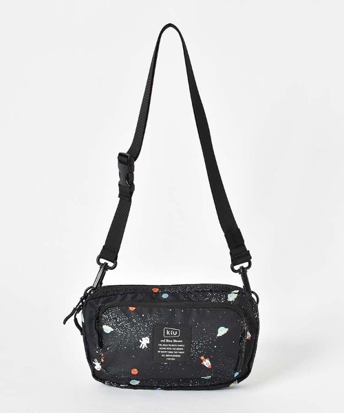 KiU(キウ)の「【KiU and BleuBleuet】KiUフロントポケットミニショルダー(ショルダーバッグ・レディース・ブラック/ブルー/ブラック系その他/ネイビー/ブルー系その他/ネイビー系/グリーン系/その他/ブルー系・FREE)」の21枚目の写真