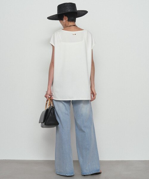 LOUNGEDRESS(ラウンジドレス)の「《1枚できれい見え/イージーケア》カットジョーゼットフレンチブラウス(シャツ/ブラウス・レディース・ネイビー/ベージュ/オフホワイト/ブラック・FREE)」の8枚目の写真