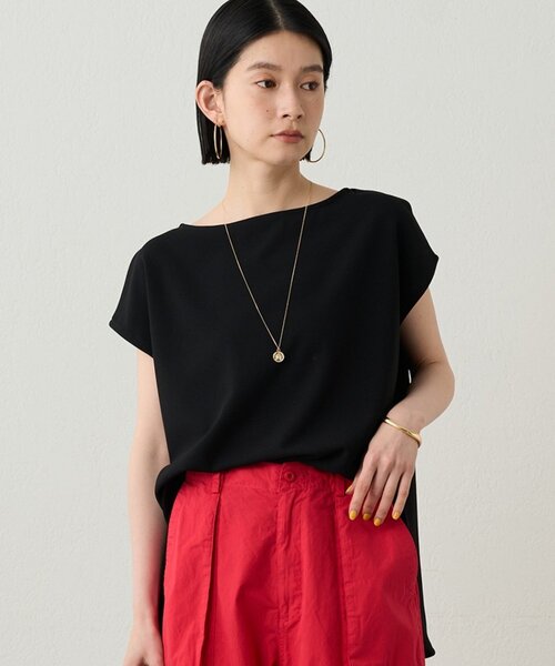 LOUNGEDRESS(ラウンジドレス)の「《1枚できれい見え/イージーケア》カットジョーゼットフレンチブラウス 夏服(シャツ/ブラウス・レディース・ネイビー/ベージュ/オフホワイト/ブラック・FREE)」の6枚目の写真