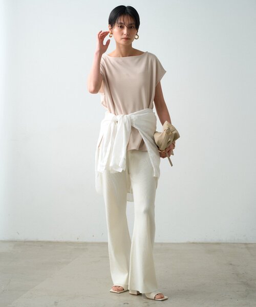 LOUNGEDRESS(ラウンジドレス)の「《1枚できれい見え/イージーケア》カットジョーゼットフレンチブラウス 夏服(シャツ/ブラウス・レディース・ネイビー/ベージュ/オフホワイト/ブラック・FREE)」の10枚目の写真