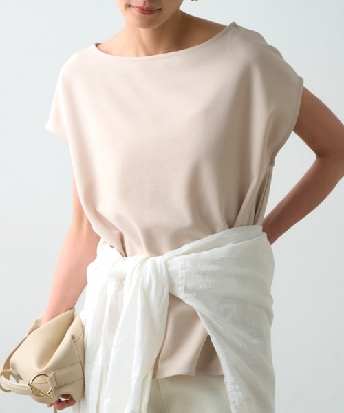 LOUNGEDRESS(ラウンジドレス)の「《1枚できれい見え/イージーケア》カットジョーゼットフレンチブラウス(シャツ/ブラウス・レディース・ネイビー/ベージュ/オフホワイト/ブラック・FREE)」の3枚目の写真