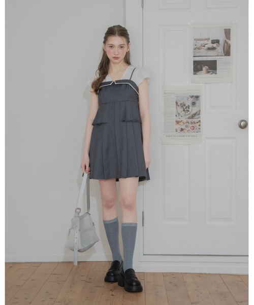 JUMELLE(ジュメロ)の「プリーツキャミワンピ(ワンピース・レディース・グレー/ベージュ・FREE)」の11枚目の写真