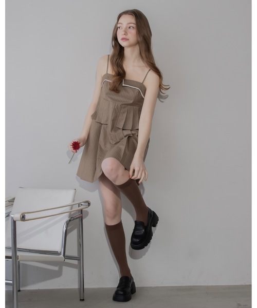 JUMELLE(ジュメロ)の「プリーツキャミワンピ(ワンピース・レディース・グレー/ベージュ・FREE)」の17枚目の写真