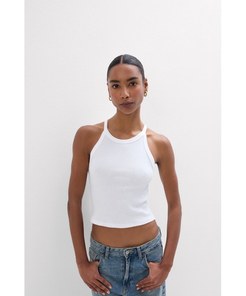 Intimissimi(インティミッシミ)の「Superiorコットン リブ クロップドトップ(タンクトップ・レディース・チェリーピンク/ライトブルー/ライラック/カーキ/ブラック/ホワイト/ダークベージュ・L/M/S)」の2枚目の写真