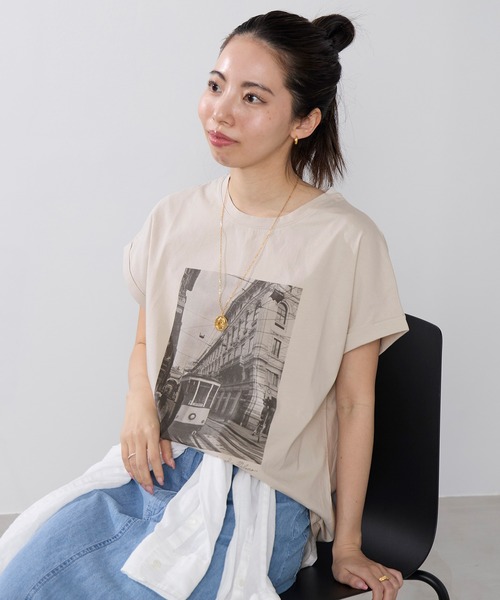 MICA&DEAL(マイカ&ディール)の「フォトプリントTシャツ(Tシャツ/カットソー・レディース・グレー/ベージュ/ホワイト・FREE)」の15枚目の写真