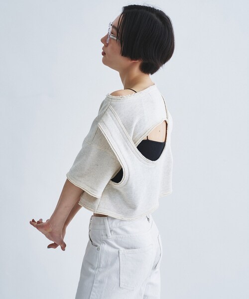 CODE A(コードエー)の「back open half-sleeve sweat(Tシャツ/カットソー・レディース・スミクロ/グレー/オフホワイト・00)」の16枚目の写真