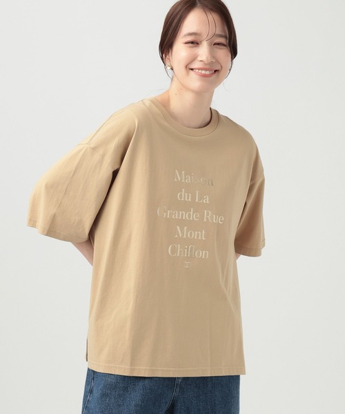 studio CLIP(スタディオクリップ)の「箔ロゴプリントTシャツ(Tシャツ/カットソー・レディース・ベージュ/オフホワイト/ブラウン・FREE)」の1枚目の写真