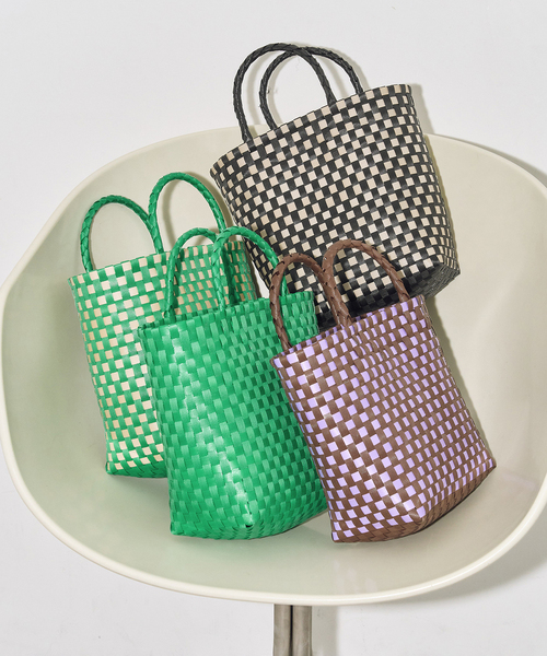 LE TALON（ルタロン）の「NHE/二エ VUA MID BAG（ハンドバッグ・レディース・モスグリーン/グリーン/パープル/ブラック系その他・FREE）」の5枚目の写真