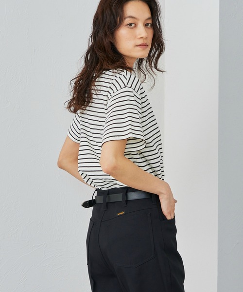 Lee(リー)の「Lee/リー LeeポケットロゴTシャツ(Tシャツ/カットソー・レディース・その他/ブラック/ホワイト・SMALL/MEDIUM)」の7枚目の写真