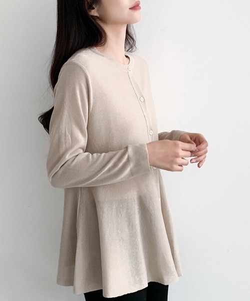 LOWO(ロワ)の「シアーニットフレアヘム長袖カーディガン(前開き/薄手)(カーディガン/ボレロ・レディース・ホワイト/ベージュ/グレー/ブラック・FREE)」の10枚目の写真