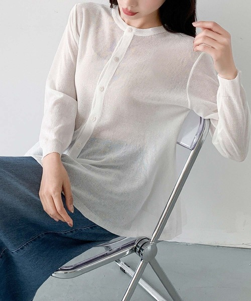 LOWO(ロワ)の「シアーニットフレアヘム長袖カーディガン(前開き/薄手)(カーディガン/ボレロ・レディース・ホワイト/ベージュ/グレー/ブラック・FREE)」の12枚目の写真