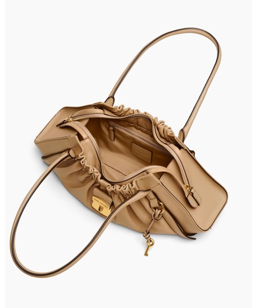 MARC JACOBS(マークジェイコブス)の「【NEW】THE CRISTINA SATCHEL/ザ クリスティーナ サッチェル(ショルダーバッグ・レディース・キャメル・ONE SIZE)」の4枚目の写真