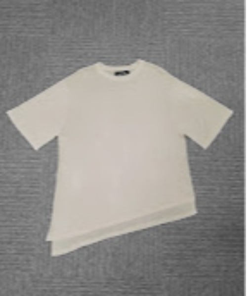 THE CELL.(ザセルドット)の「リネン混 ドライタッチシアー アシメトリールーズニット LINEN-BLEND HIGH-TWIST SHEER ASYMMETRIC LOOSE KNIT(ニット/セーター・レディース・チャコールグレー/オレンジ/ブルー/アイボリー・FREE)」の14枚目の写真