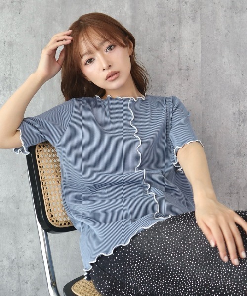 CECIL McBEE(セシルマクビー)の「配色メロークルーネック5分袖トップス(Tシャツ/カットソー・レディース・ブルー/ブラック/ライトベージュ・MEDIUM/LARGE)」の20枚目の写真