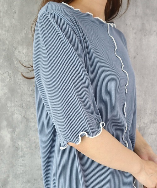 CECIL McBEE(セシルマクビー)の「配色メロークルーネック5分袖トップス(Tシャツ/カットソー・レディース・ブルー/ブラック/ライトベージュ・MEDIUM/LARGE)」の13枚目の写真