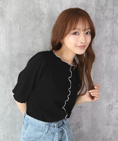 CECIL McBEE(セシルマクビー)の「配色メロークルーネック5分袖トップス(Tシャツ/カットソー・レディース・ブルー/ブラック/ライトベージュ・MEDIUM/LARGE)」の7枚目の写真