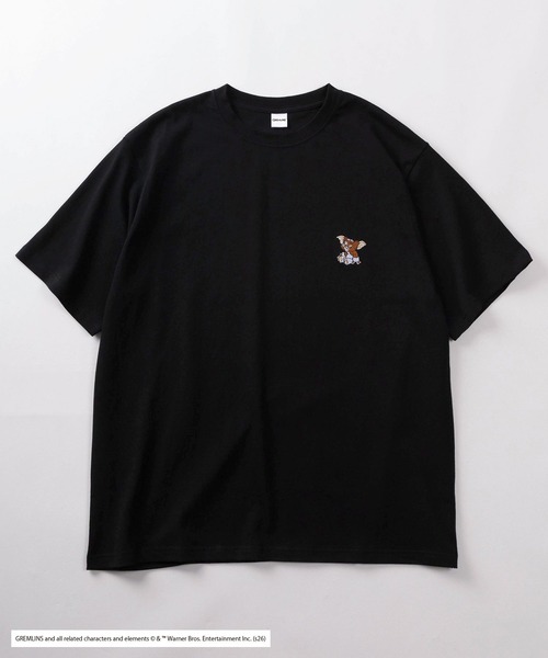SlashDate（スラッシュデイト）の「【98】【GREMLINS/グレムリン】フォトプリント バックプリント クルーネックTシャツ/ワンポイント刺繍/ユニセックス/レディース/メンズ（Tシャツ/カットソー・メンズ・ホワイト系1/ブラック系3/ブラック系1/ブラック系2/ホワイト系3/ホワイト系2・L/M）」の9枚目の写真