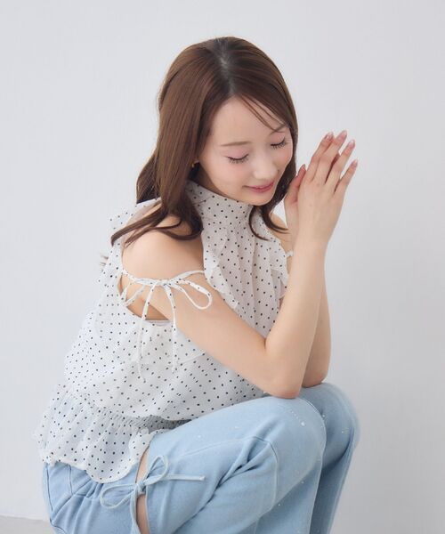 ems excite(エムズエキサイト)の「リボンつきアメスリブラウス(シャツ/ブラウス・レディース・ピンク/ブルー系その他/ブラック系その他/ホワイト系その他・FREE)」の6枚目の写真