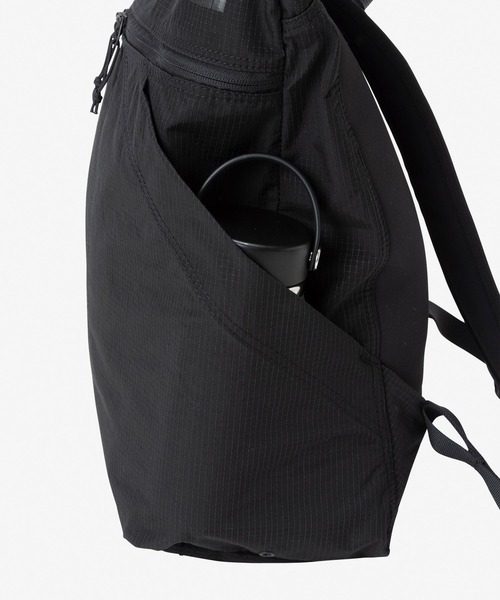 URBAN RESEARCH Sonny Label(アーバンリサーチサニーレーベル)の「THE NORTH FACE RAFTER BACKPACK SP(バックパック/リュック・メンズ・グレー/ブラック・ONE SIZE)」の4枚目の写真