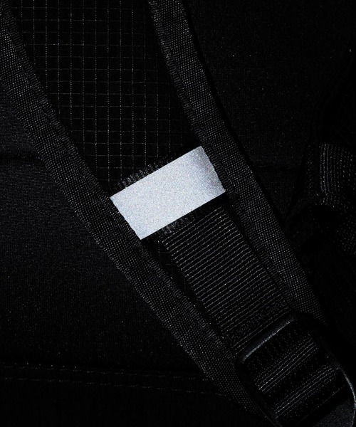 URBAN RESEARCH Sonny Label(アーバンリサーチサニーレーベル)の「THE NORTH FACE RAFTER BACKPACK SP(バックパック/リュック・メンズ・グレー/ブラック・ONE SIZE)」の7枚目の写真