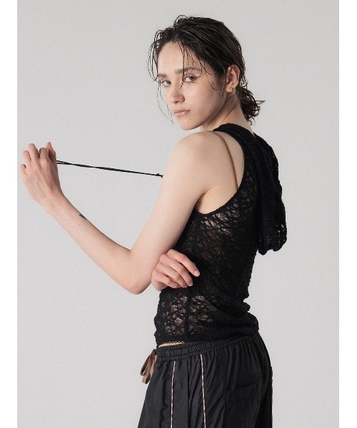 ELCHELE(エルチェレ)の「LACE HOODIE NS TOP(Tシャツ/カットソー・レディース・ブラック/ホワイト/オレンジ・FREE)」の13枚目の写真
