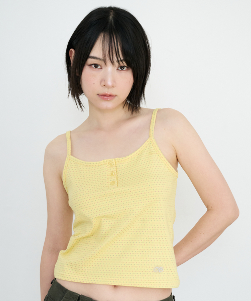 PARAKEET(パラキート)の「フラッター ヘンリースリーブレス (イエロー)(Tシャツ/カットソー・レディース・イエロー・OS)」の2枚目の写真