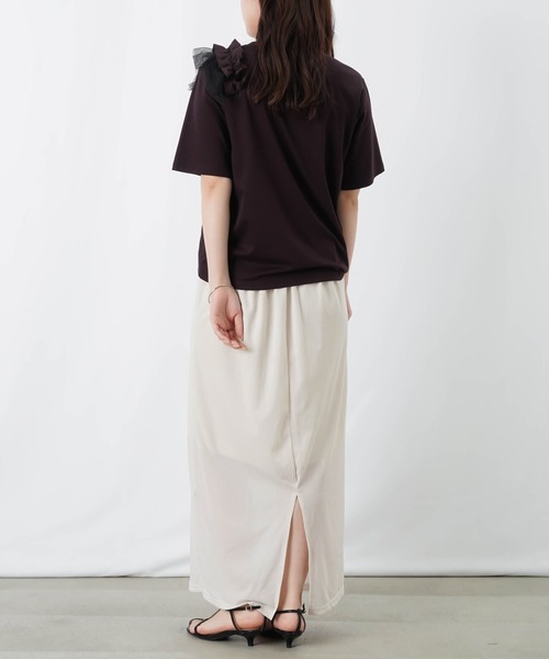 LUCA/LADY LUCK LUCA(ルカ/レディラックルカ)の「LC/LLL コンパクトスムースアシメフリルデザインプルオーバー(Tシャツ/カットソー・レディース・ブラック/ダークブラウン/オフホワイト・FREE)」の8枚目の写真