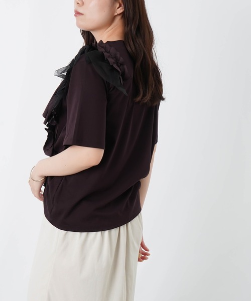 LUCA/LADY LUCK LUCA(ルカ/レディラックルカ)の「LC/LLL コンパクトスムースアシメフリルデザインプルオーバー(Tシャツ/カットソー・レディース・ブラック/ダークブラウン/オフホワイト・FREE)」の6枚目の写真