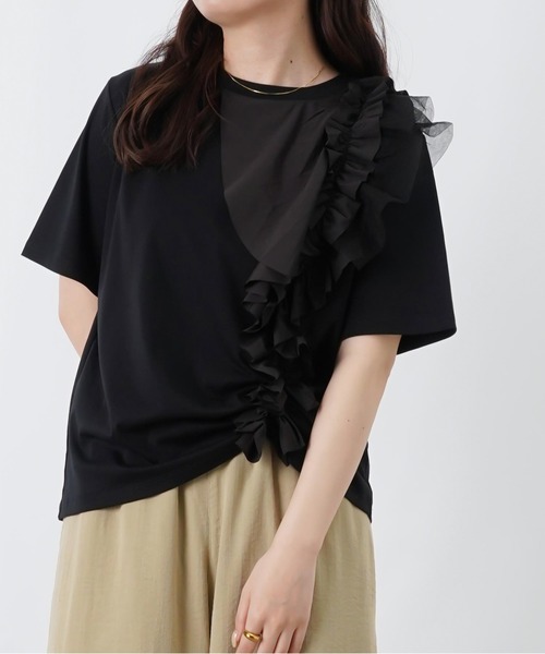 LUCA/LADY LUCK LUCA(ルカ/レディラックルカ)の「LC/LLL コンパクトスムースアシメフリルデザインプルオーバー(Tシャツ/カットソー・レディース・ブラック/ダークブラウン/オフホワイト・FREE)」の4枚目の写真