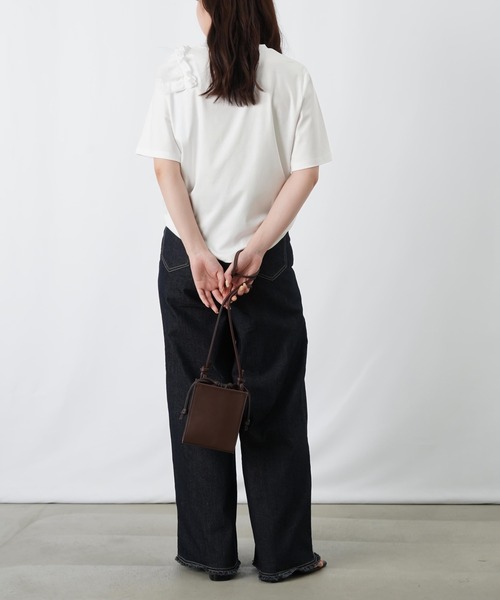 LUCA/LADY LUCK LUCA(ルカ/レディラックルカ)の「LC/LLL コンパクトスムースアシメフリルデザインプルオーバー(Tシャツ/カットソー・レディース・ブラック/ダークブラウン/オフホワイト・FREE)」の14枚目の写真
