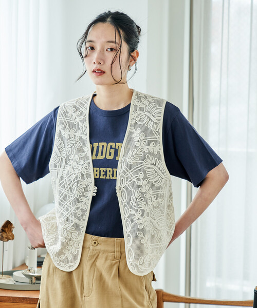 FREAK'S STORE(フリークスストア)の「コード刺繍 レースベスト(ベスト・レディース・ブラック/オフホワイト・フリ-)」の1枚目の写真