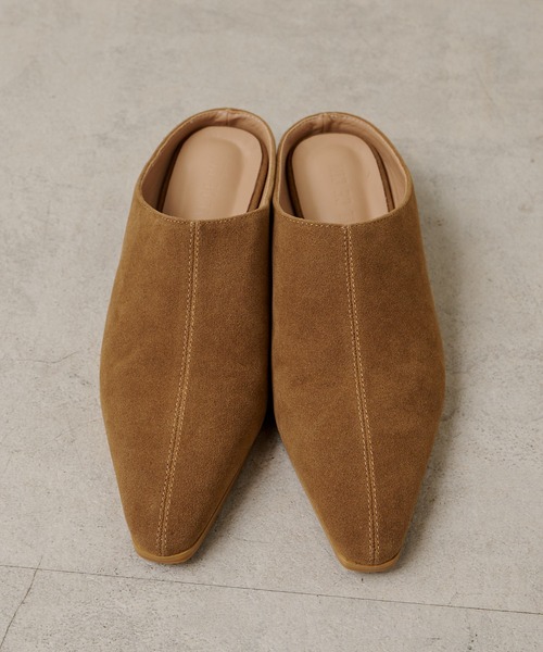 PUAL CE CIN(ピュアルセシン)の「ポインテッドトゥミュール(パンプス・レディース・ベージュ/ブラック・MEDIUM/LARGE)」の3枚目の写真