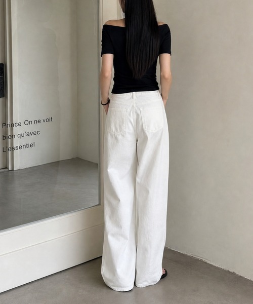 LUCPY(ラクピー)の「ハイウエストワイドストレートパンツ(デニムパンツ・レディース・ホワイト・X-SMALL/SMALL/MEDIUM/LARGE)」の4枚目の写真