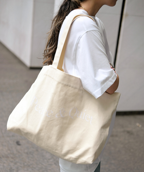 AP STUDIO(エーピーストゥディオ)の「【Museum of Peace & Quiet】Peace& Quiet TOTE(トートバッグ・レディース・アイボリー・FREE)」の3枚目の写真