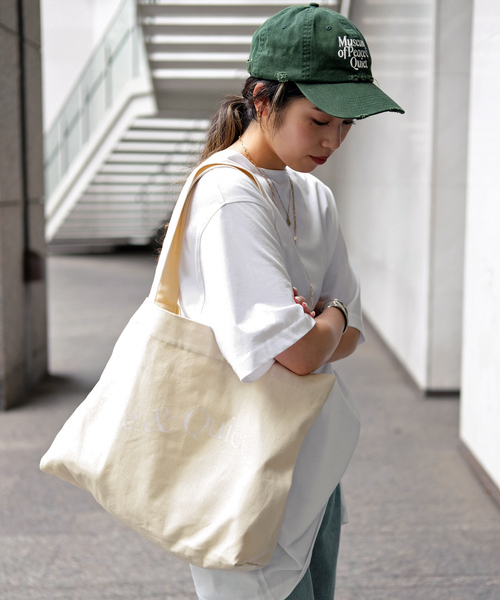 AP STUDIO(エーピーストゥディオ)の「【Museum of Peace & Quiet】Peace& Quiet TOTE(トートバッグ・レディース・アイボリー・FREE)」の4枚目の写真