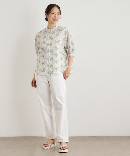 LAURA ASHLEY(ローラアシュレイ)の「【5分袖/コットン100%/洗える】サジェストン柄ブラウス(シャツ/ブラウス・レディース・ベージュ系/ブルー系5・40/38)」の5枚目の写真