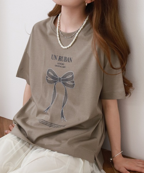 BRODIAEA(ブローディア)の「BRODIAEA リボンプリント半袖Tシャツ(Tシャツ/カットソー・レディース・ネイビー/コーラル/グレイッシュベージュ/オフホワイト・40)」の17枚目の写真