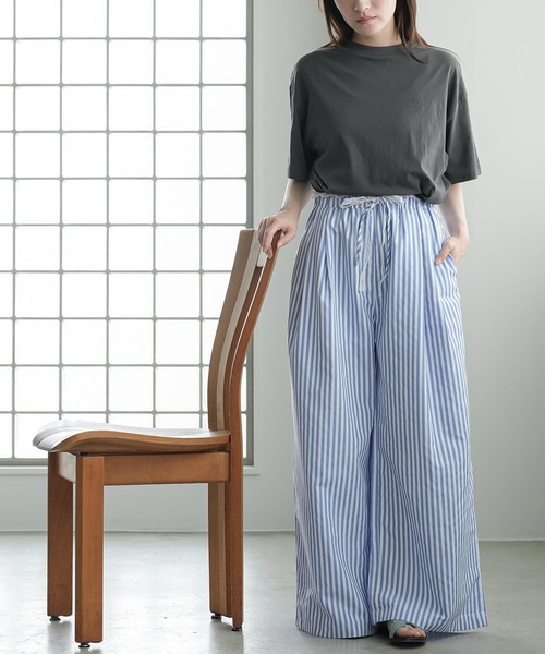 mili an deni(ミリアンデニ)の「ウェストレースストライプワイドパンツ(その他パンツ・レディース・ブルー/ピンク・M)」の6枚目の写真